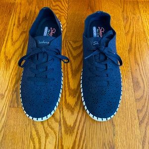 Sketchers Navy Tennis Shoes with Pretty Flower Cutouts, Size 8.5